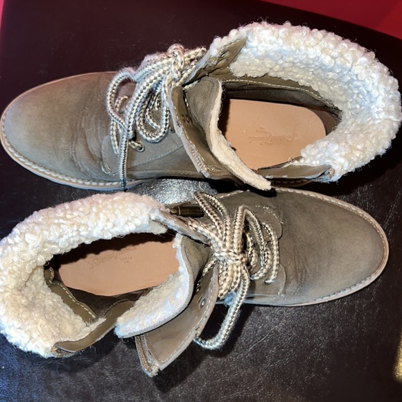 EUC Ankle boots women’s 7.5 - Picture 6 of 13